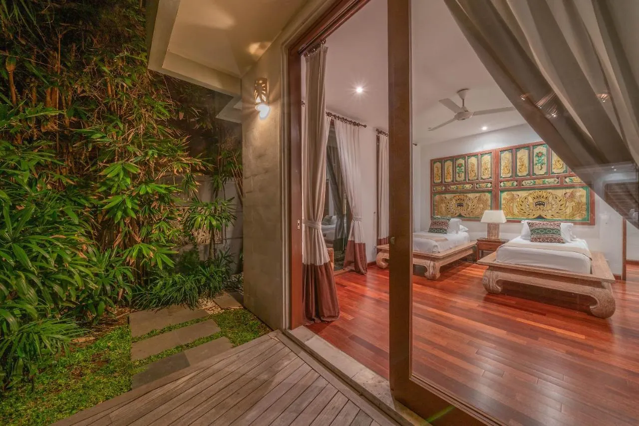 Villa Rubina - Luxury Pool Villa In Batu Belig Next To The Beach! Seminyak  Holiday home